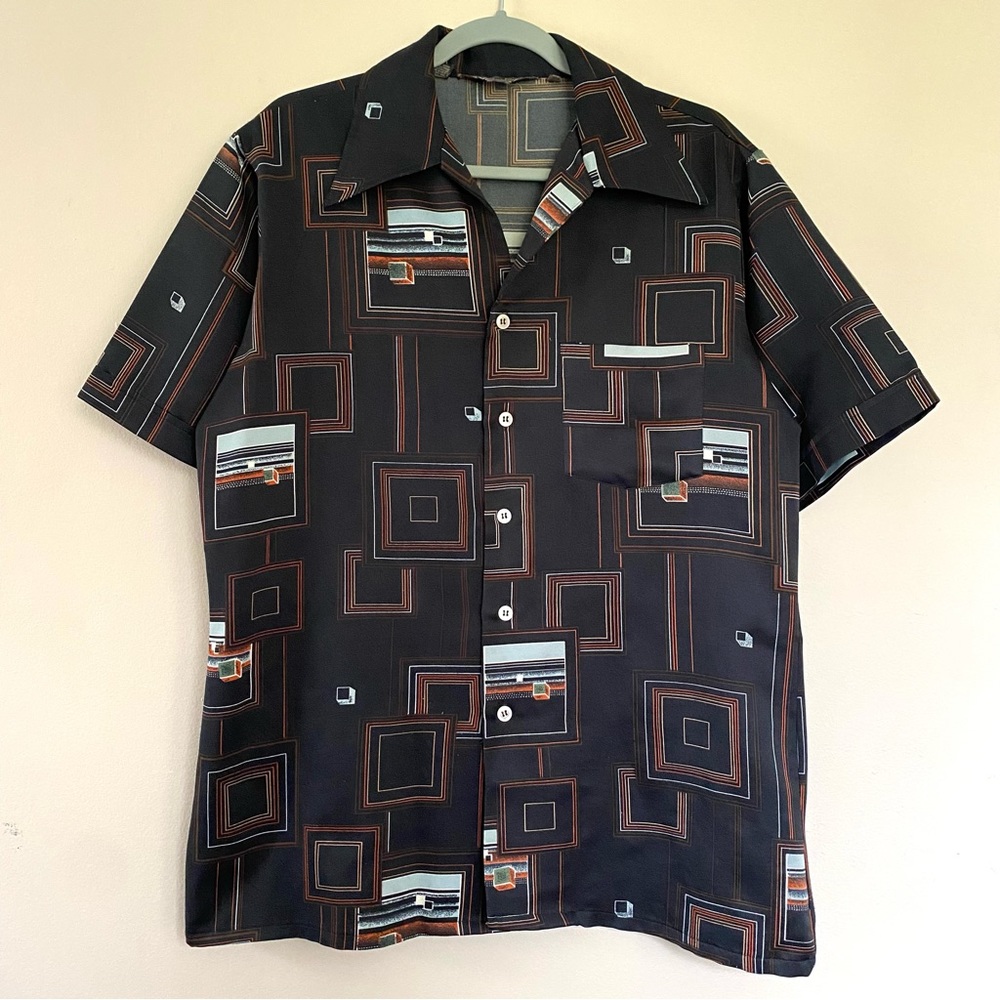 VINTAGE |  geometric print short sleeve button down